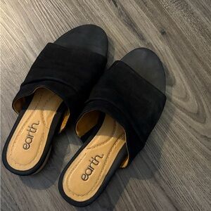 Earth Suede Slide Sandals - Size 5